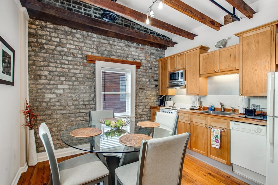 Historic City Market - Loft Off Broughton Too Apartment in Savannah