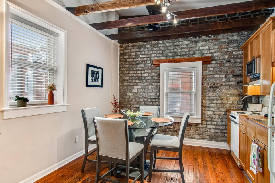 Historic City Market - Loft Off Broughton Too Apartment in Savannah
