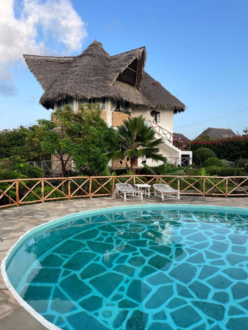 Property building, Swimming pool
