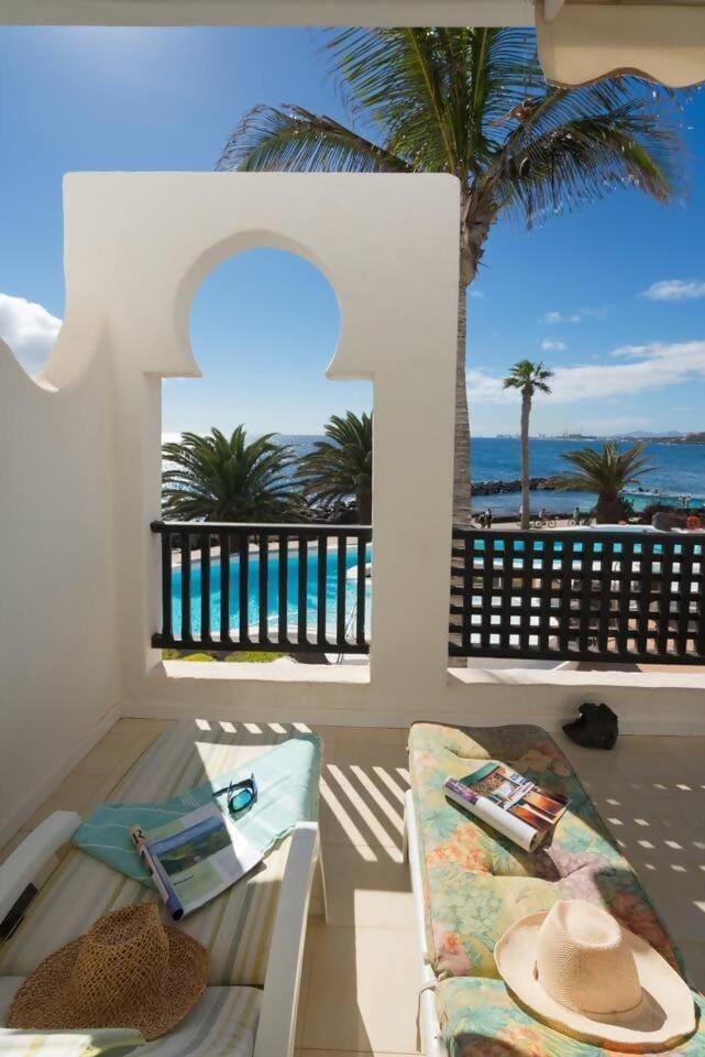 Magnífico alojamiento con vistas al océano. Apartment in Costa Teguise