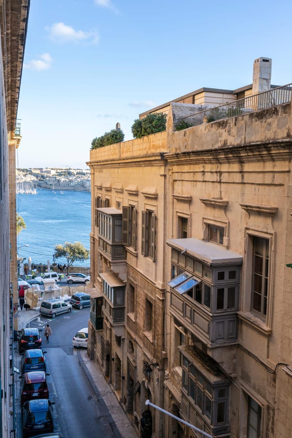 Neighbourhood, Natural landscape, Sea view, Street view, Location