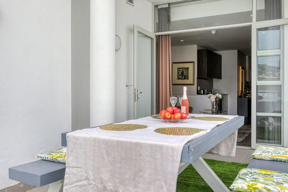 Balcony/Terrace, Dining area