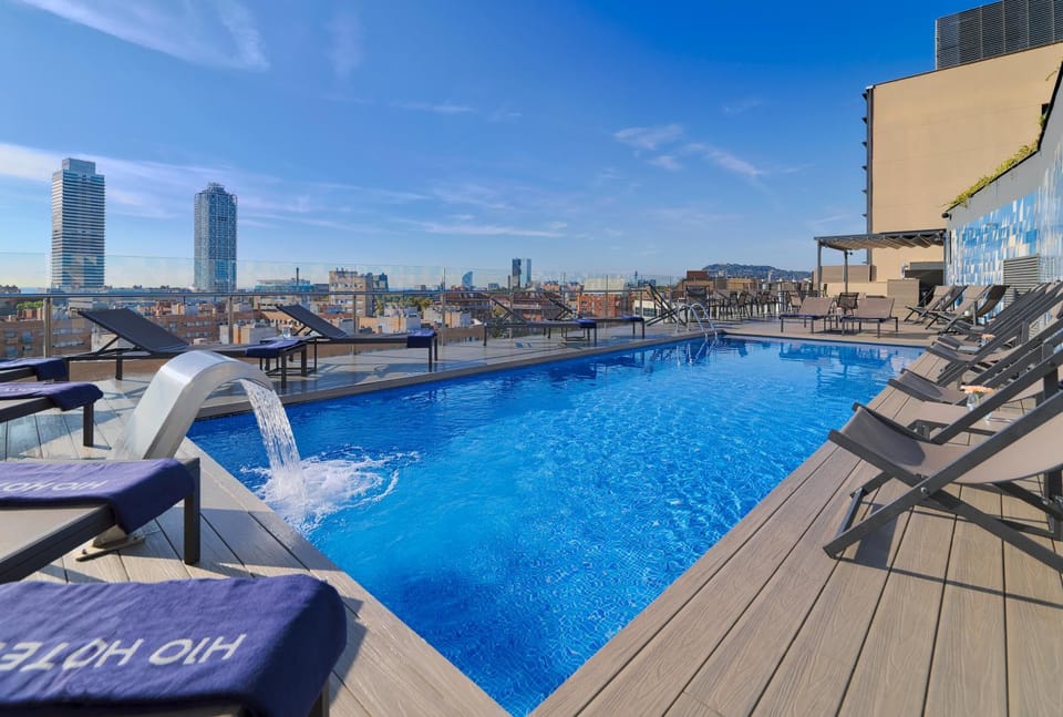 Day, Pool view, Swimming pool, sunbed