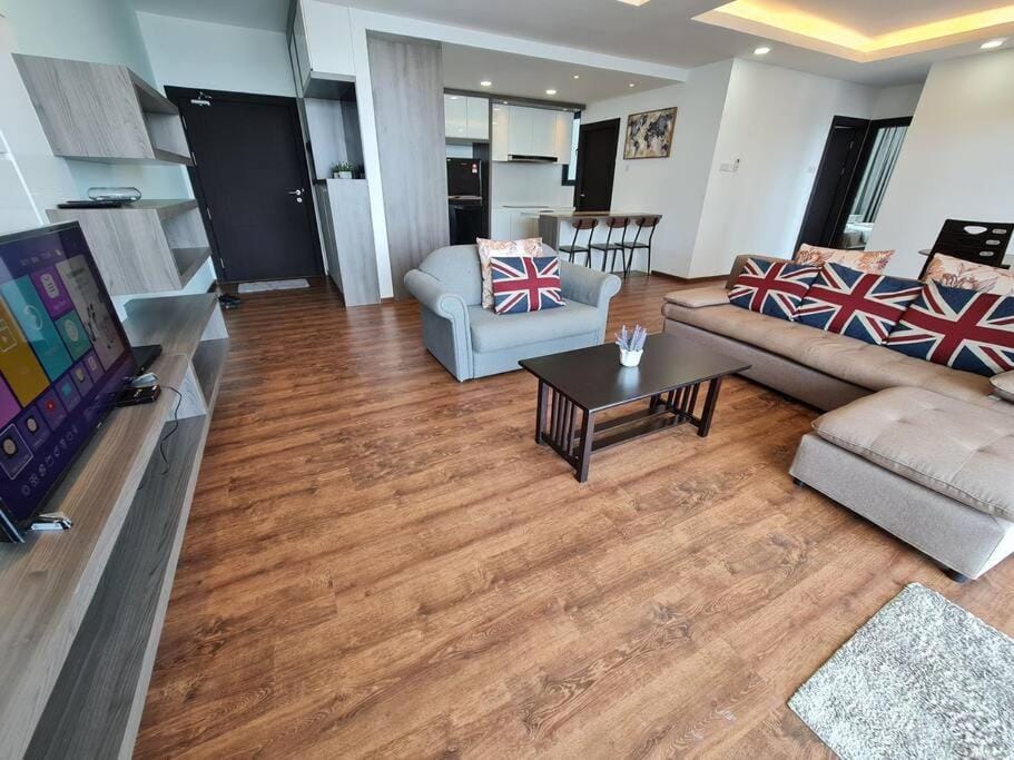 Lovely VivaMall City View with 2 Card LV10 Apartment in Kuching