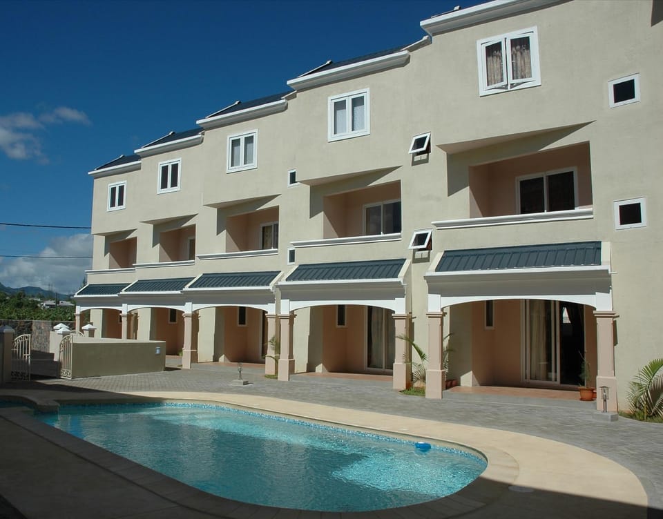Property building, Pool view, Swimming pool