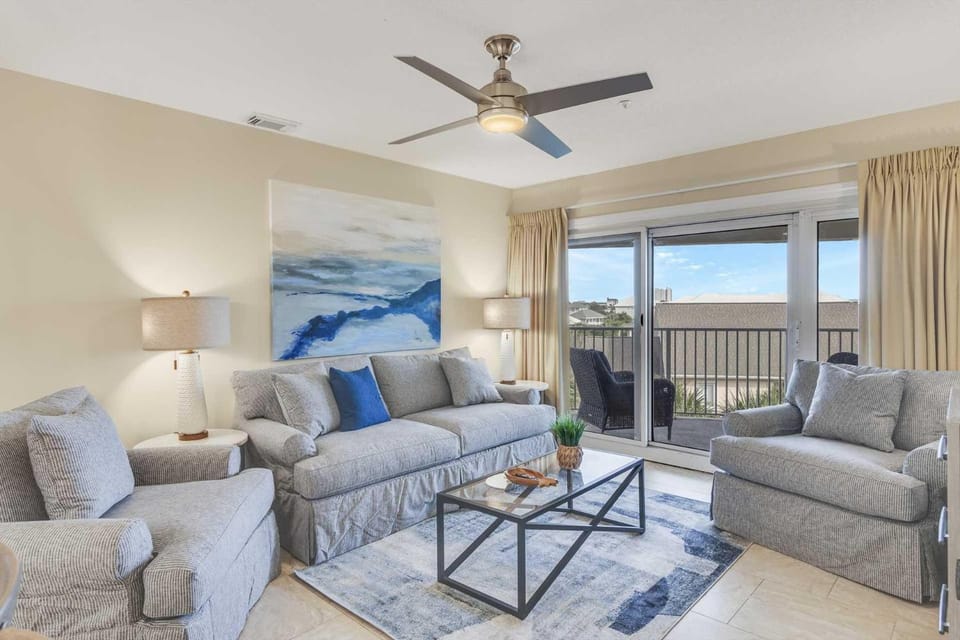 Maravilla 1410 Reel Happy House in Miramar Beach
