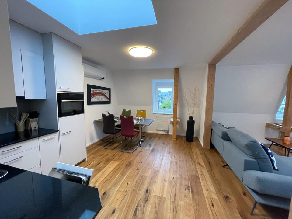 Kitchen or kitchenette, Living room, Dining area, minibar, pet friendly, stove