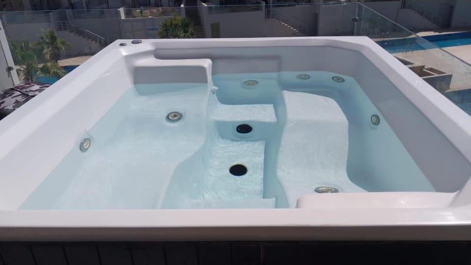 Lovely 1 Bedroom with private heated Jacuzzi at Sholan El Gouna Apartment in Hurghada