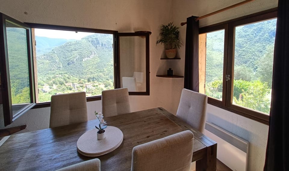 Appartement privatisé dans maison Apartment in Provence-Alpes-Côte d'Azur