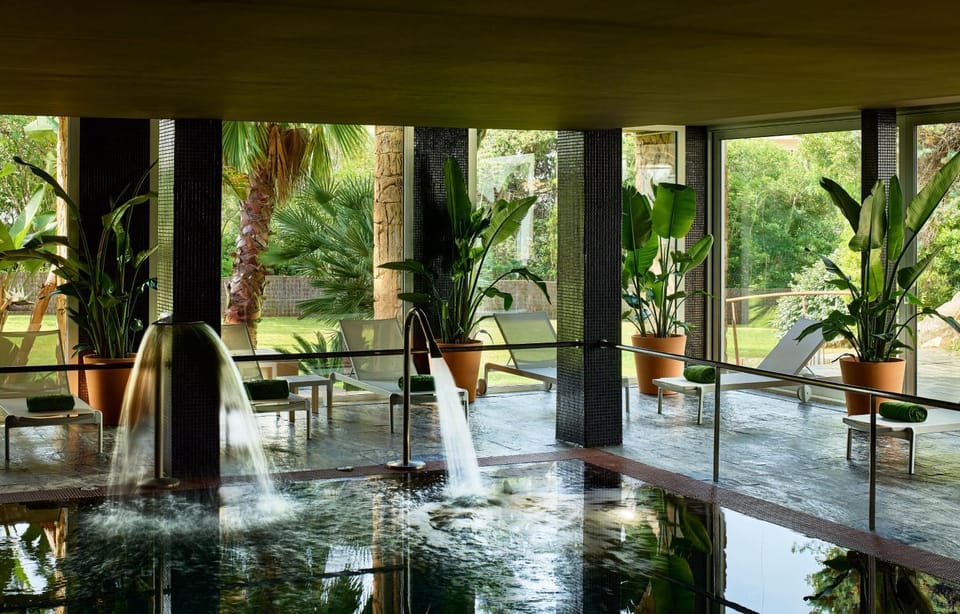 Garden, Hot Tub, View (from property/room), Spa and wellness centre/facilities, Swimming pool