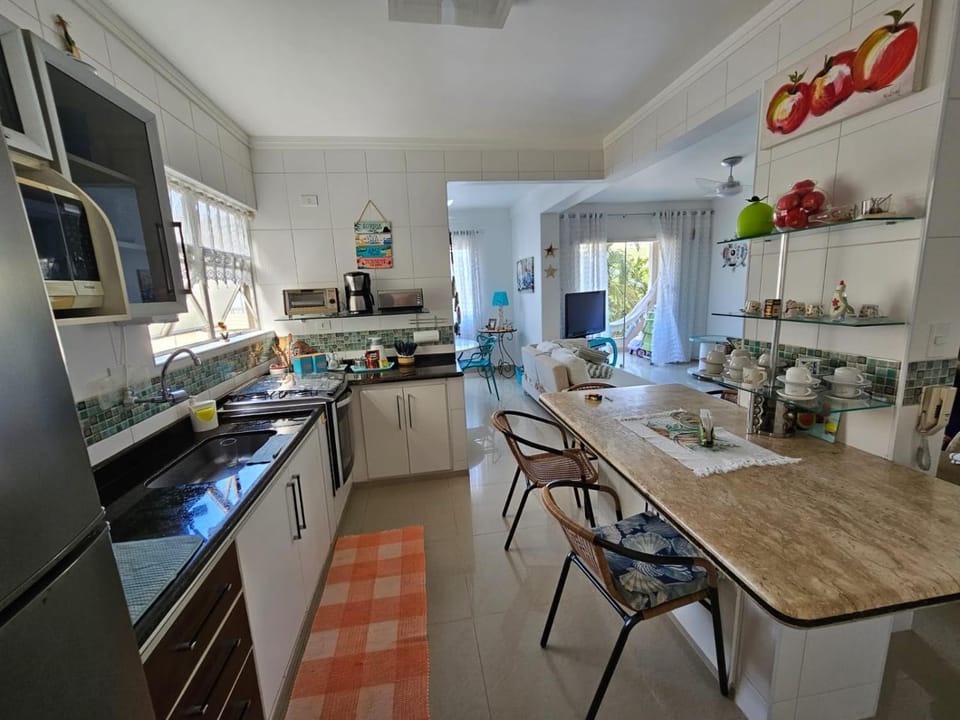 Dining area, Communal kitchen, minibar, pet friendly, stove, toaster