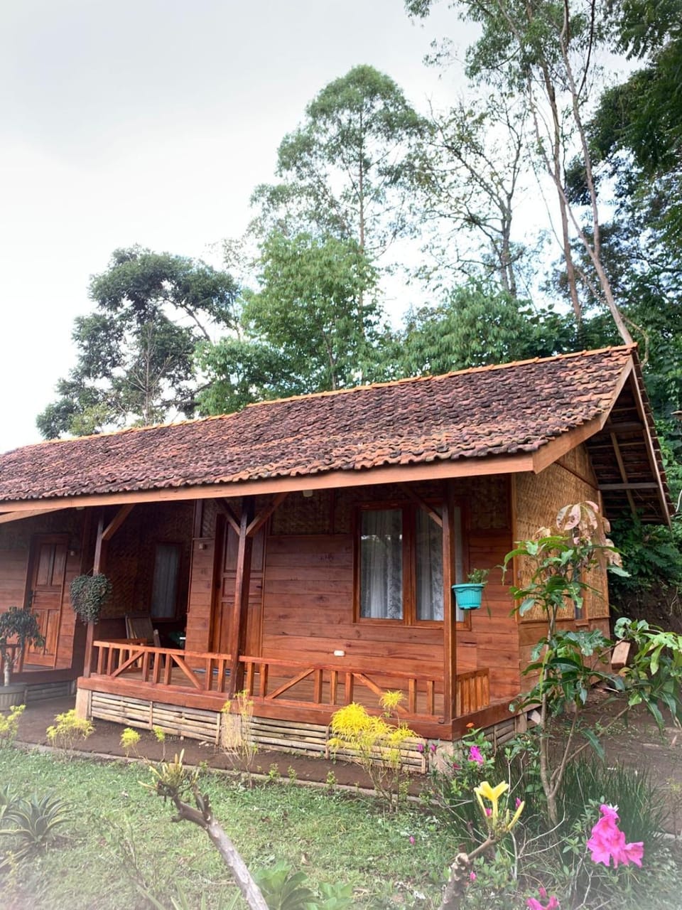 Kampung Bareto Cottage And Resto House in West Java