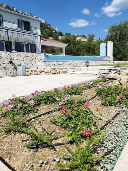 Secluded house - guaranteed privacy - heated pool Villa in Split-Dalmatia County