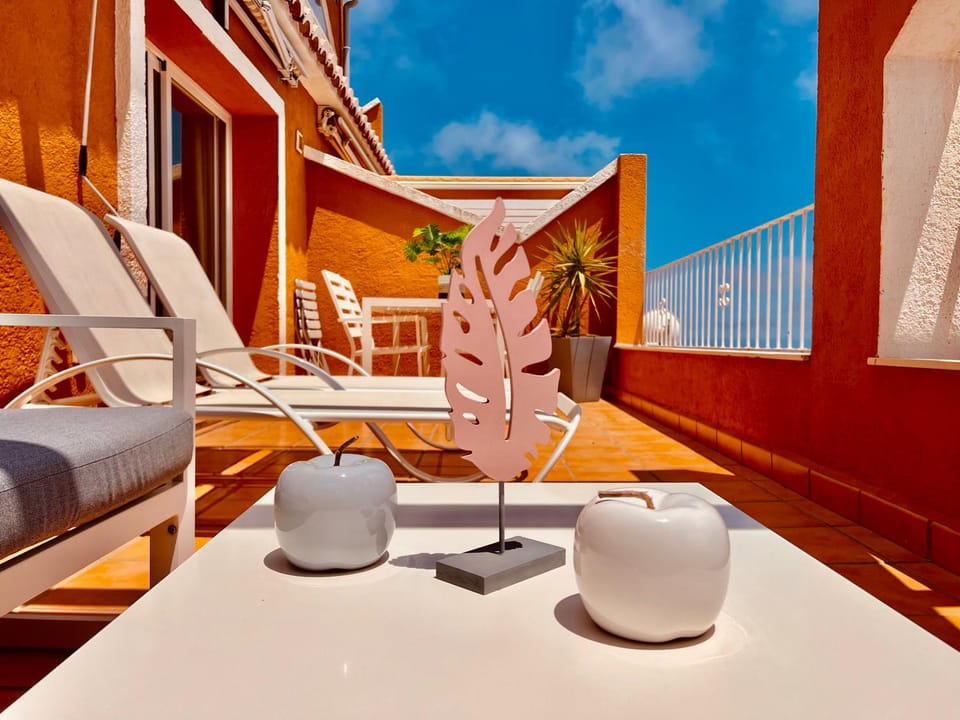 Day, Balcony/Terrace, sunbed