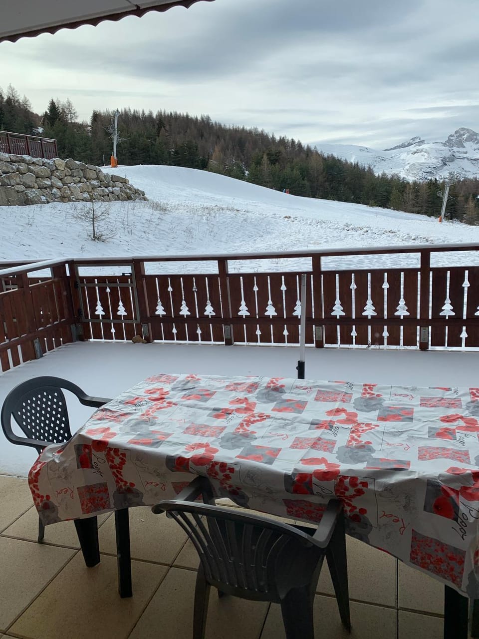l'appart accès direct sur les pistes Apartment in Provence-Alpes-Côte d'Azur