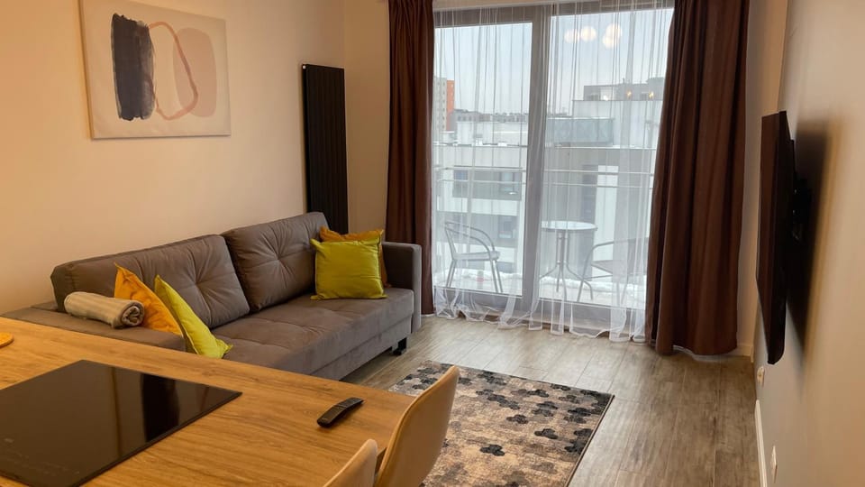 Communal lounge/ TV room, TV and multimedia, Living room, Seating area