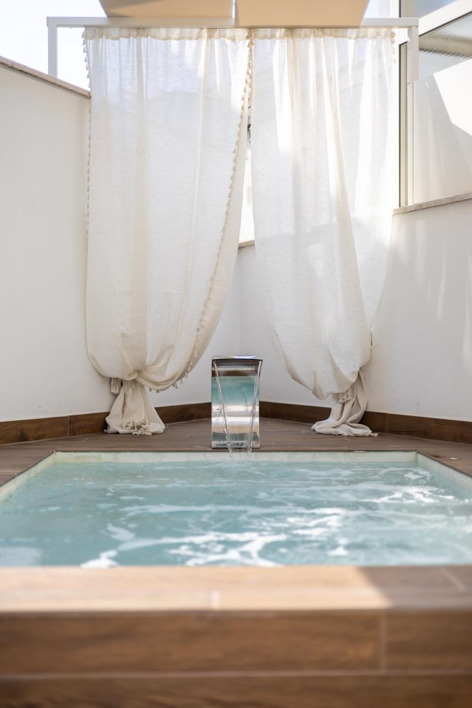 Hot Tub, Swimming pool, Swimming pool