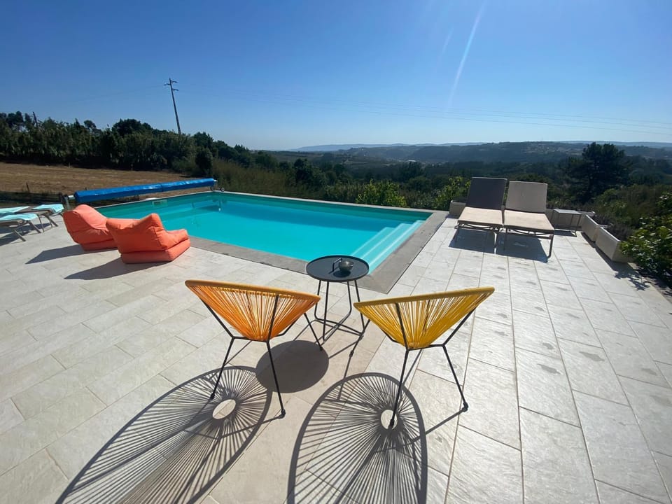 Day, Natural landscape, Mountain view, Pool view, Swimming pool, sunbed