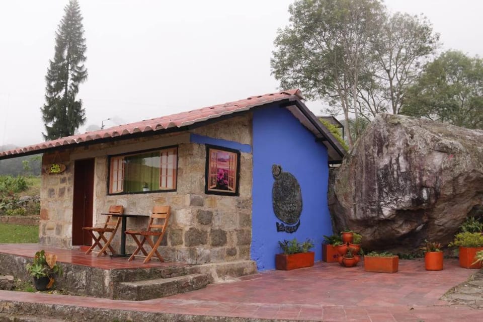 Confortable cabaña para que disfrute con su pareja House in Cundinamarca, Colombia