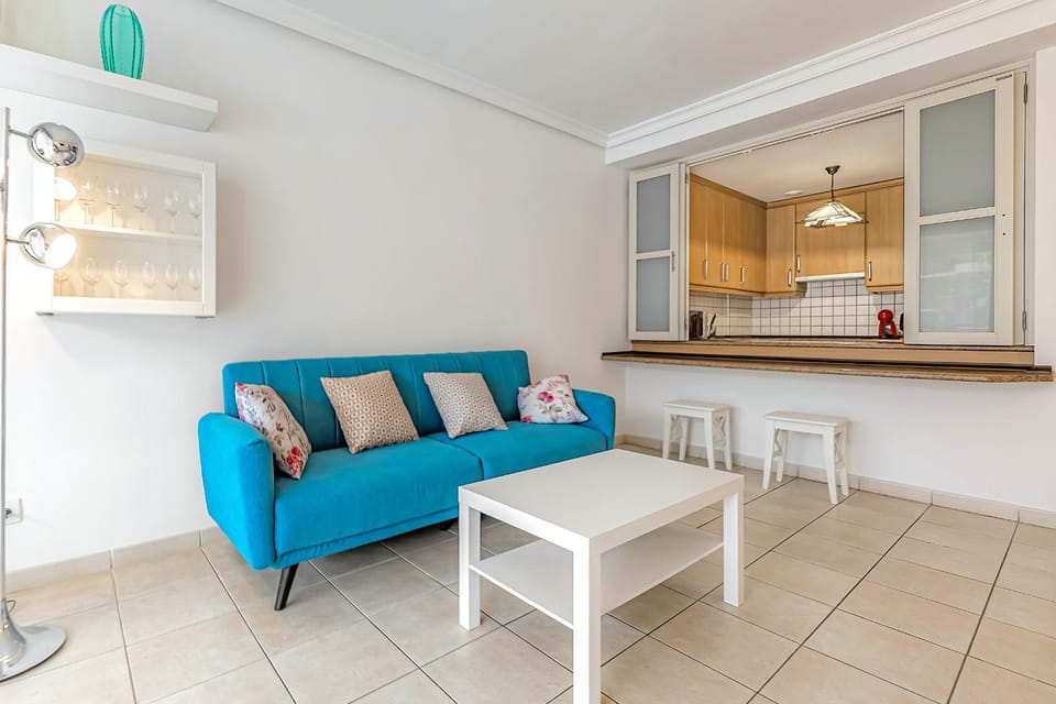 Cozy Holiday Home 2 Bed 2 Bath Balcon Los Gigantes Apartment in Acantilados de Los Gigantes