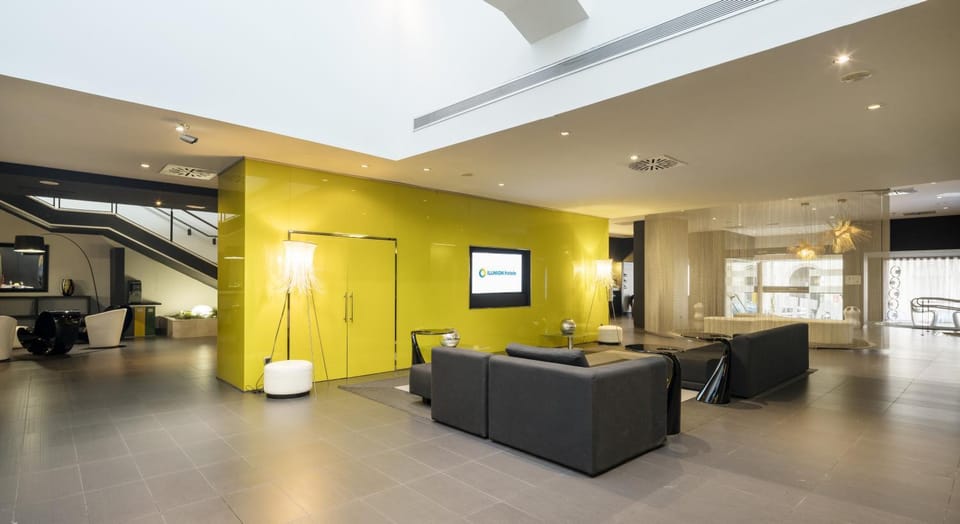 Communal lounge/ TV room, Game Room, Lobby or reception