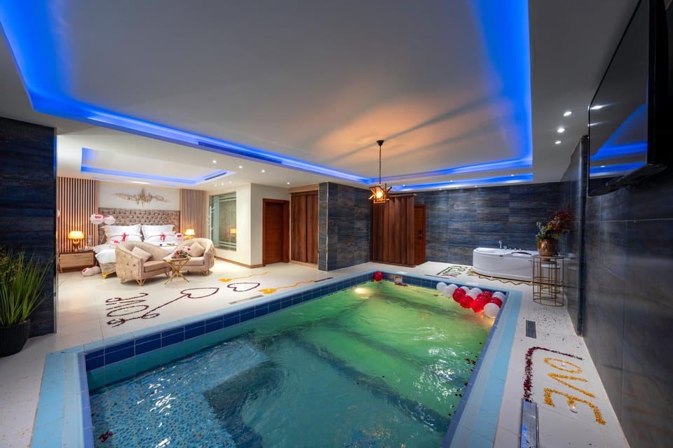 Seating area, Swimming pool
