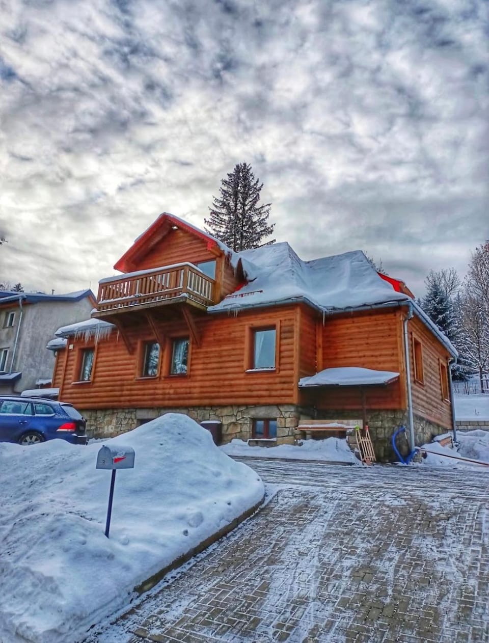 Property building, Day, Winter, Street view, Parking