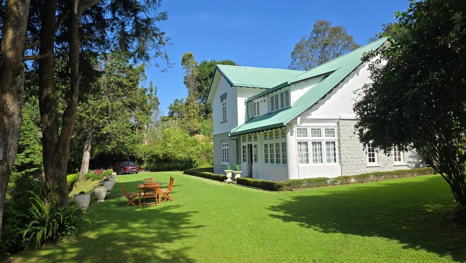 Property building, Natural landscape, Garden view