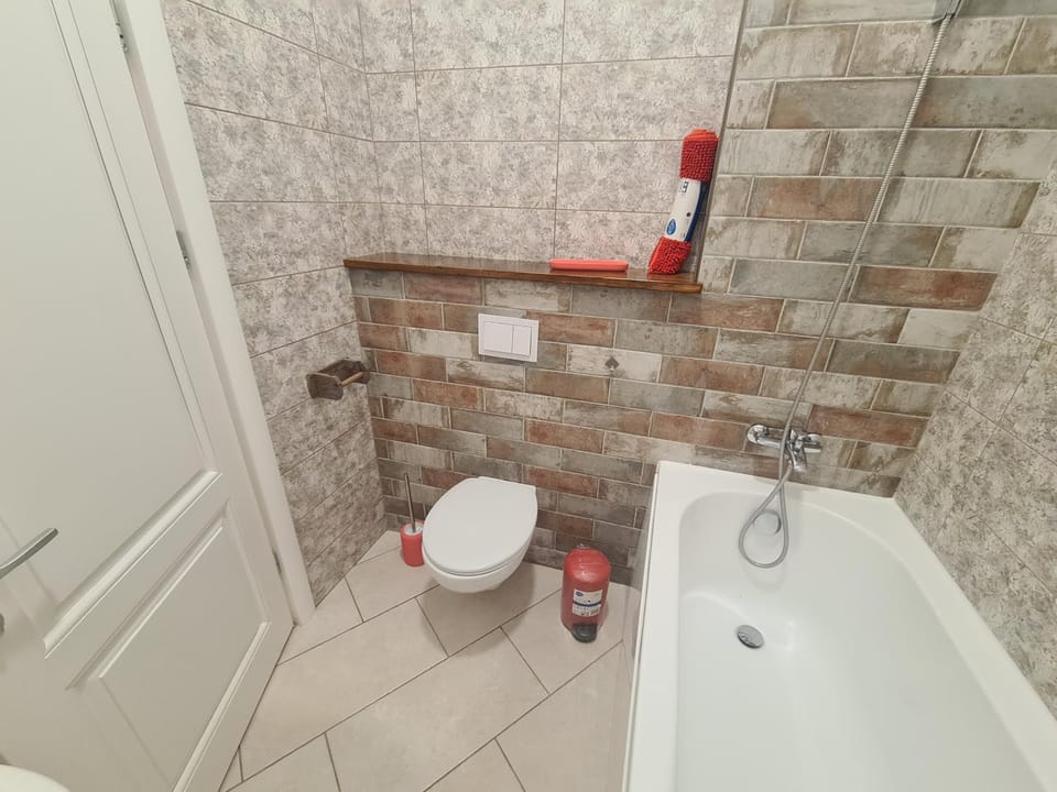 Toilet, Bathroom, Bath