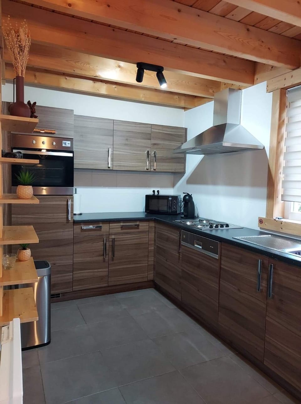 La clairière du lac, le bungalow de l'écureuil House in Wallonia, Belgium