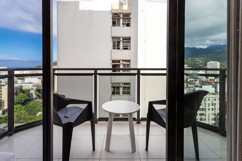 View (from property/room), Balcony/Terrace, Mountain view