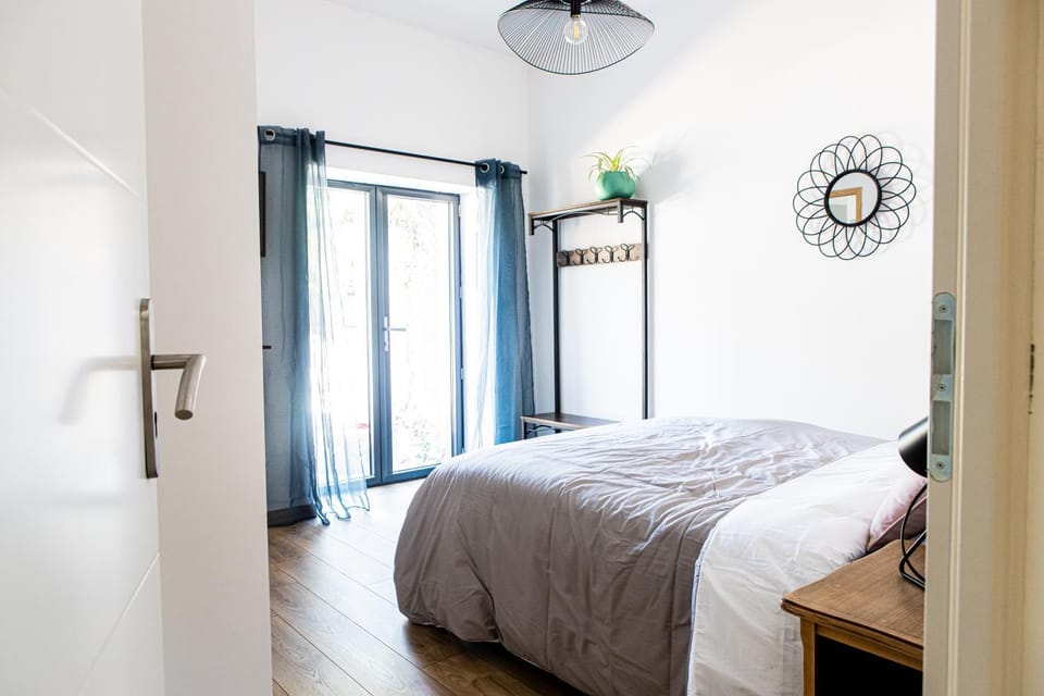 Chambre tropicale privée au coeur d'un village calme et proche du vignoble Vacation rental in Bourgogne-Franche-Comté