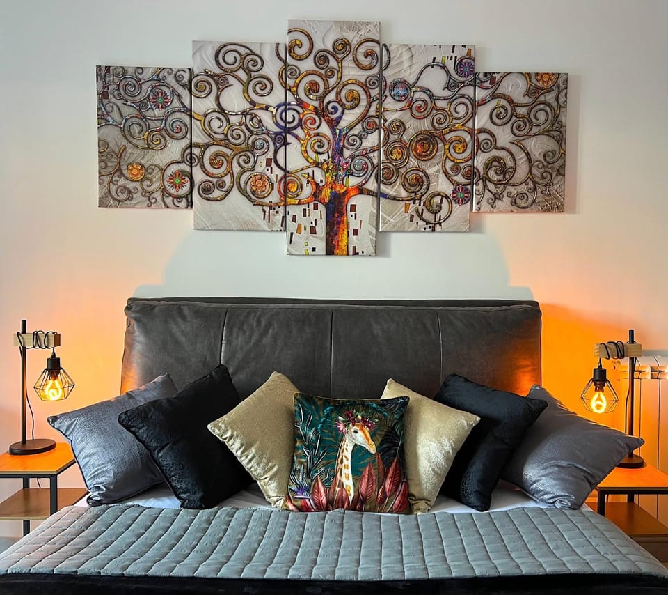 Bed, Bedroom