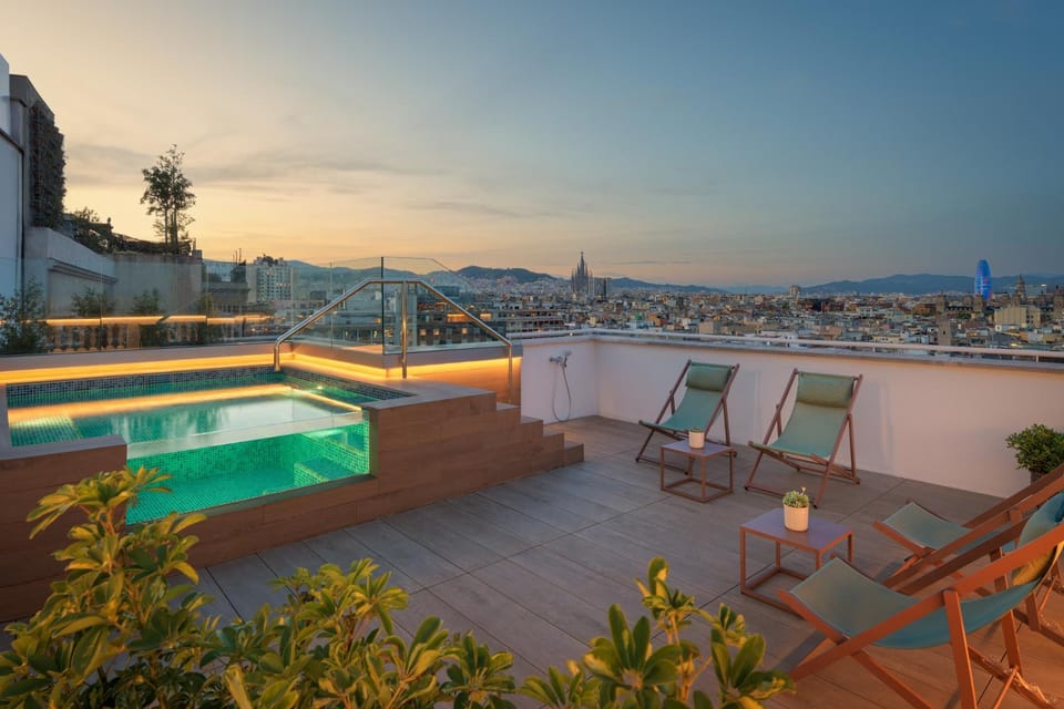 Balcony/Terrace, Swimming pool