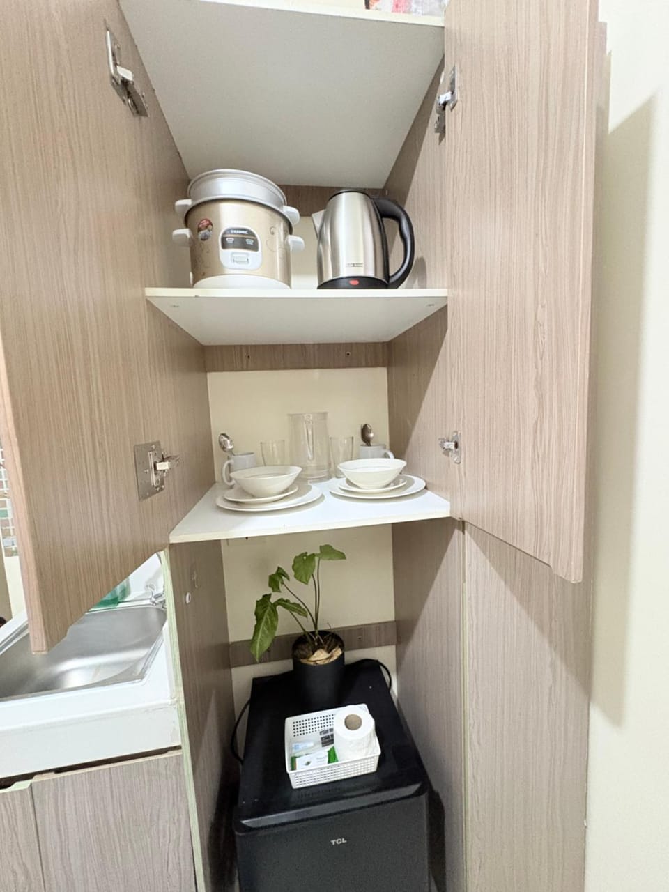 jjmc place 28 unli wifi fully furnished Apartment hotel in Mandaluyong