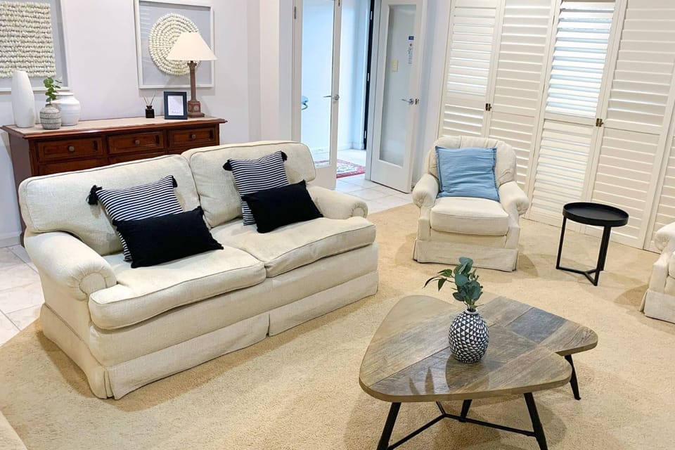 La Cima, 31 Wallawa Road - premium property with stunning views, Wi-Fi, Air Conditioning, Linen and Bed Making Supplied House in Corlette