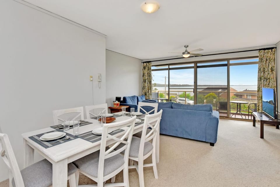 Triview Mitchell Street Unit 4 1 Soldiers Point Apartment in New South Wales