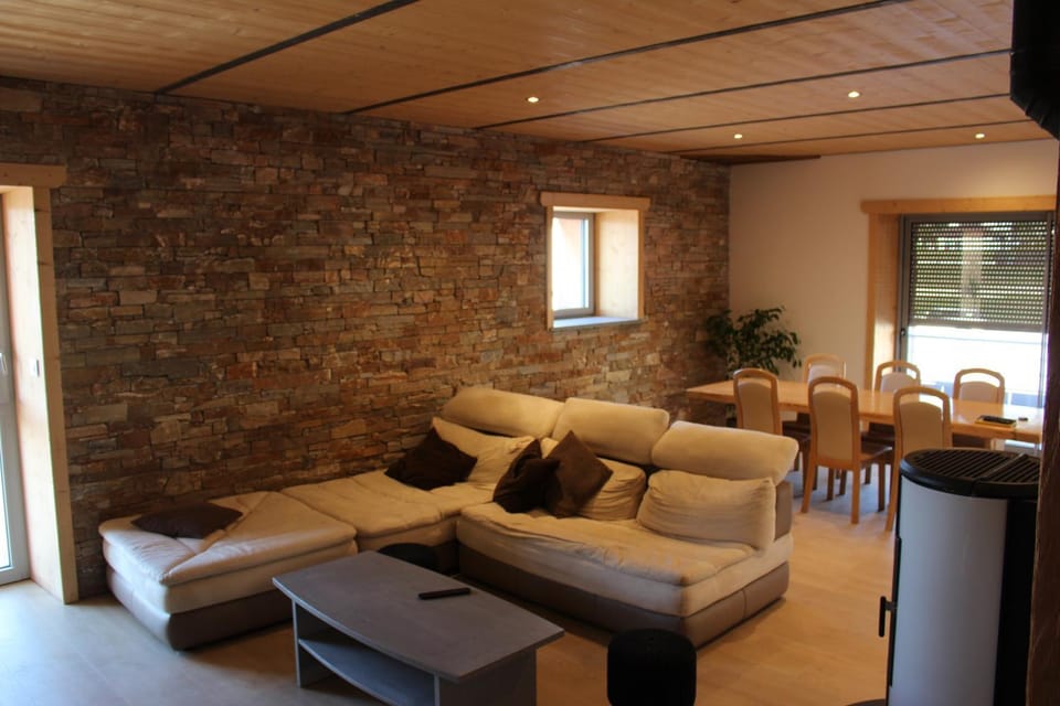 grand et bel appartement au cœur du haut-Doubs Apartment in Neuchâtel, Switzerland