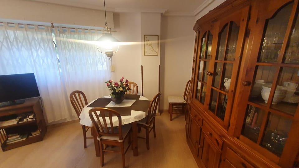 TV and multimedia, Living room, Dining area