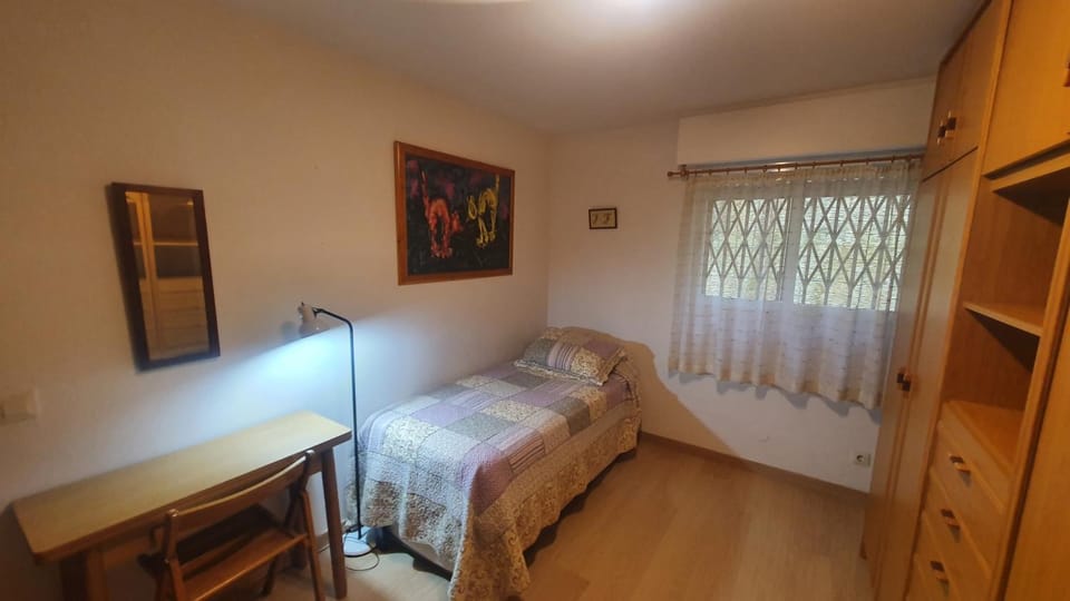 Bed, Photo of the whole room, Bedroom, wardrobe