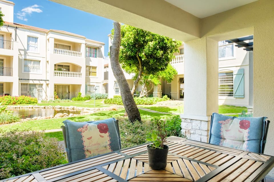 Property building, Day, Garden, View (from property/room), Balcony/Terrace, Garden view