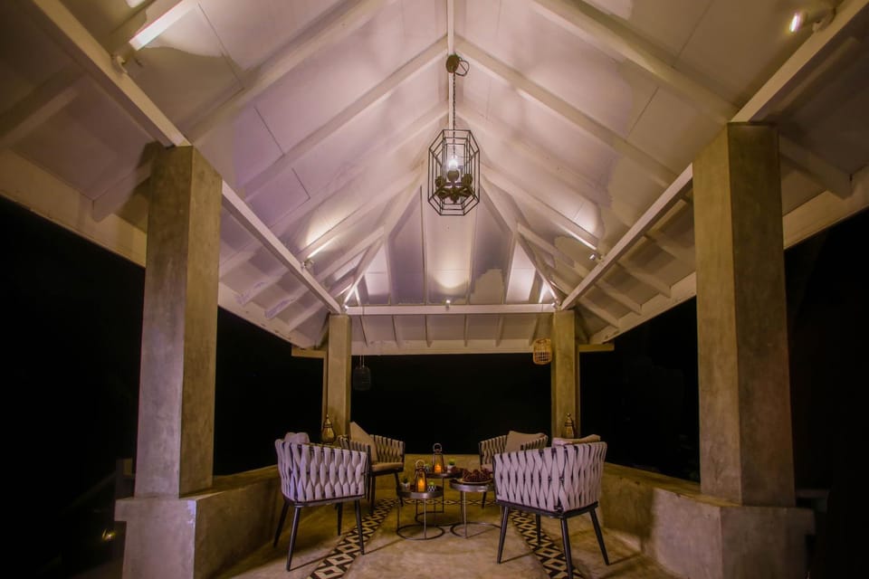 Night, Seating area, Lake view