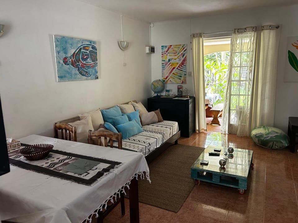 La Preneuse sur Mer Duplex Apartment in Rivière Noire District, Mauritius