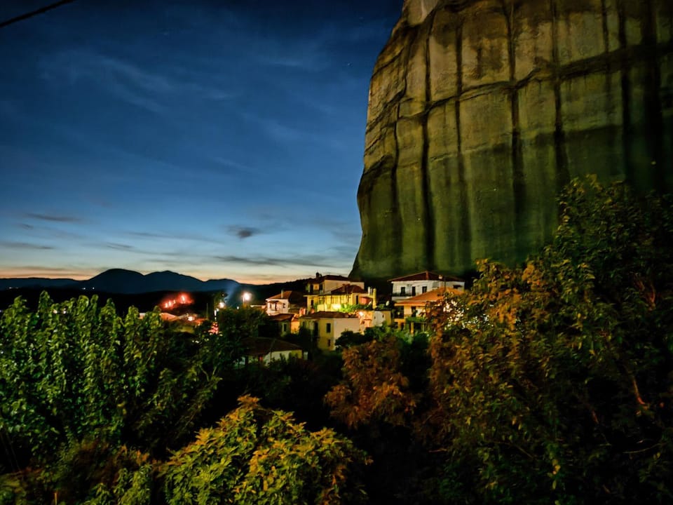 Nearby landmark, Natural landscape, Mountain view