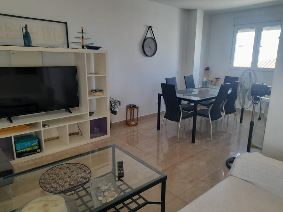 TV and multimedia, Living room, Dining area