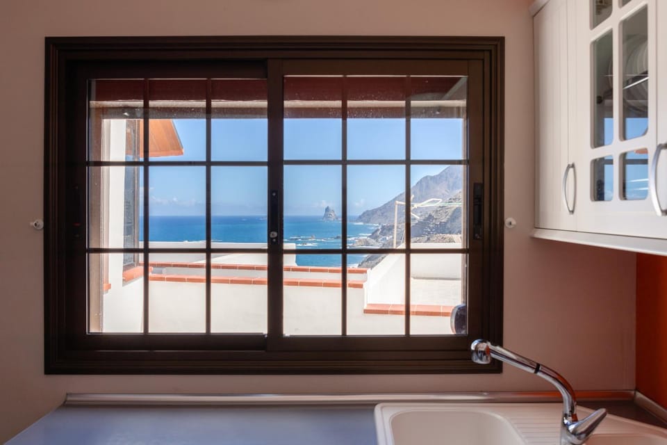 Pearl of Nature: Serenity by the Sea Apartment in Canary Islands