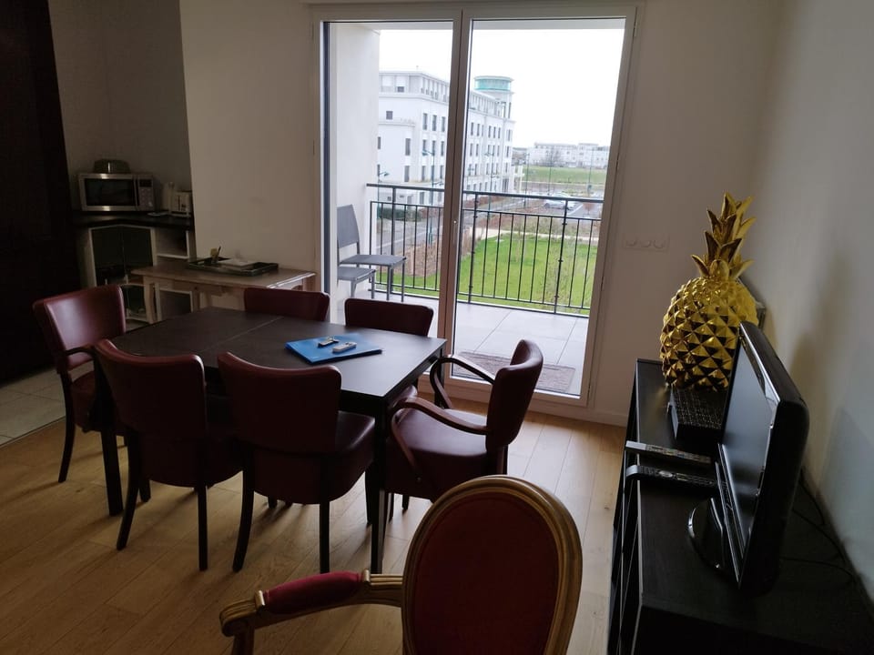 Super Appart 4 p - à 5 min Disneyland Apartment in Chessy