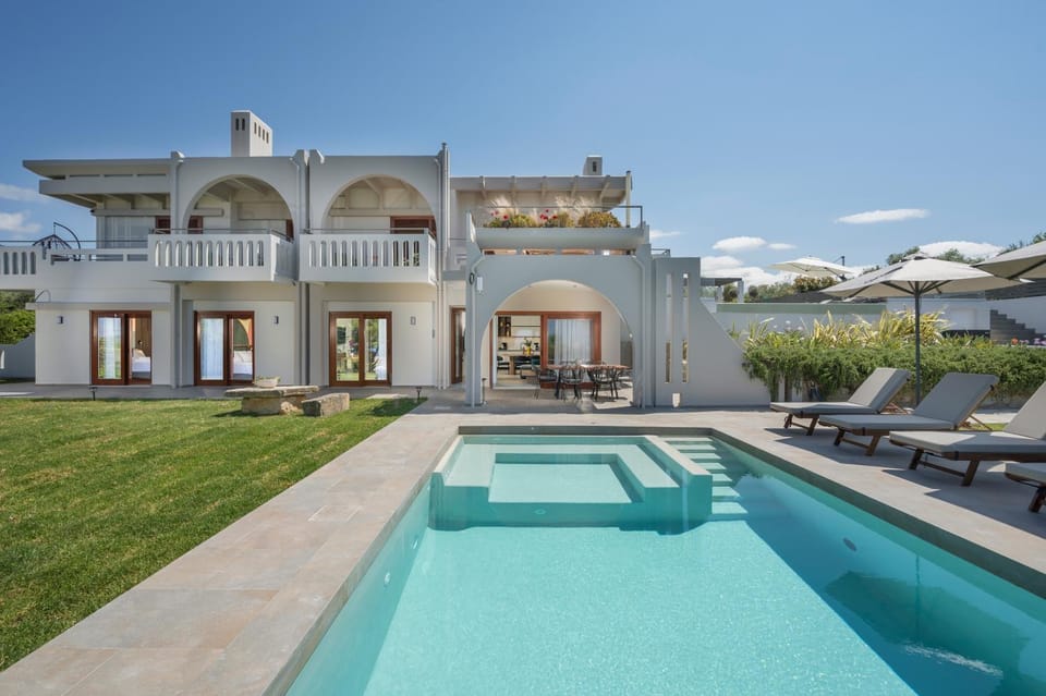 Property building, Swimming pool