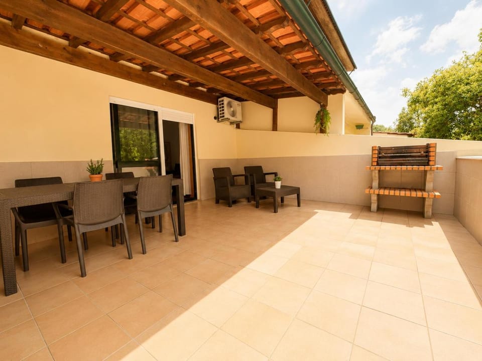 Patio, BBQ facilities, Balcony/Terrace, Seating area, Dining area