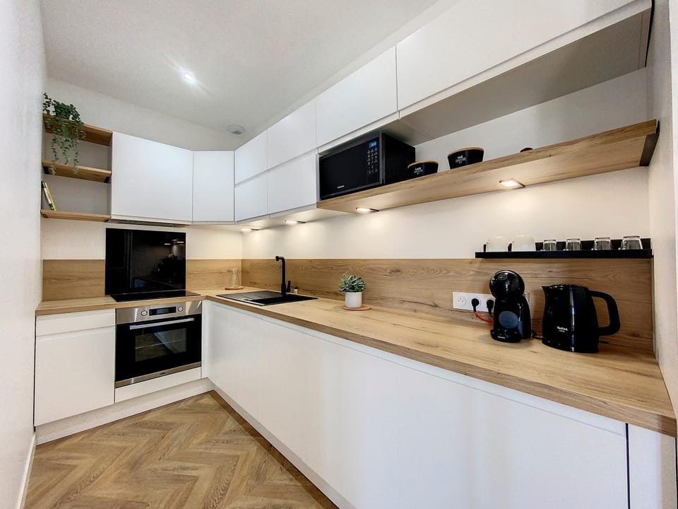 Coffee/tea facilities, Kitchen or kitchenette, dishwasher, minibar, pet friendly, stove, toaster